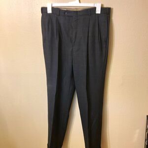 Berle Mens Dress Pants 34 Gray Plaid Pleated Cuffed Trousers Classic Wool
